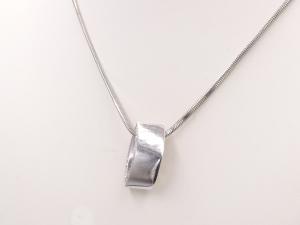 K18/(X線Au75％) ダイヤ 0.10ct ネックレス 13.1g